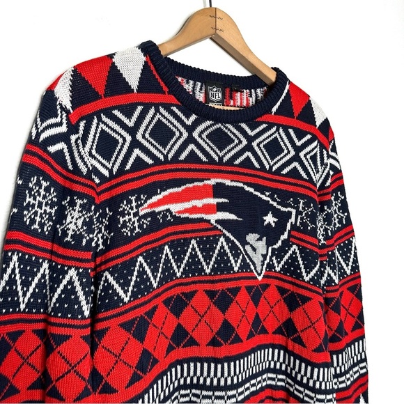 NFL | Patriots “Ugly” Winter Sweater - Picture 3 of 6